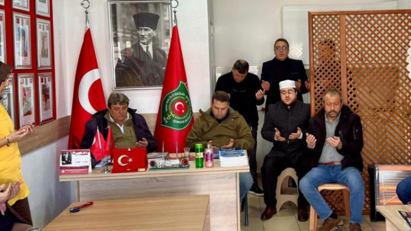 Çivril'de Şehitler İçin Stat Önünde Lokma Hayrı