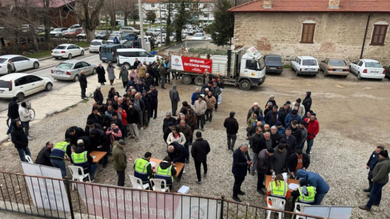 Denizli Büyükşehir Belediyesi’nden Çivril’e Zeytin Desteği