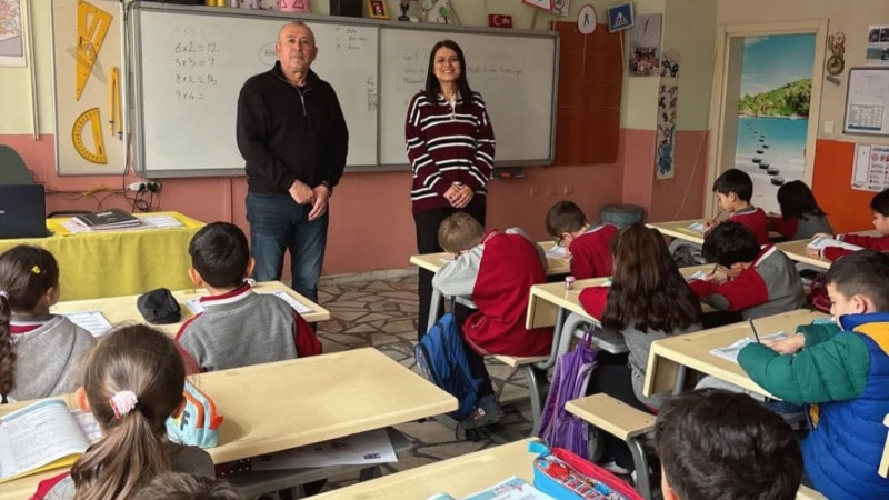 Çivrilli Kadın Muhtar Öğrencilerle Buluştu