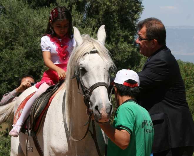Gönüllerince Eğlendiler