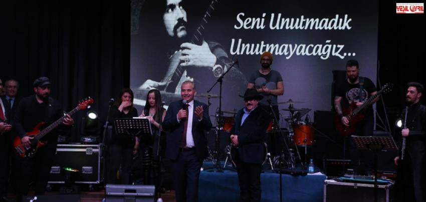 BARIŞ MANÇO ESERLERİYLE ANILACAK