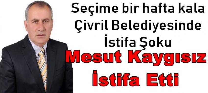 SEÇİME SAYILI GÜNLER KALA İSTİFA ŞOKU