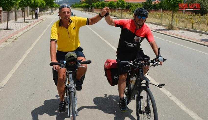 ALMANYA’DAN BİSİKLETLE FESTİVALE GELDİ.