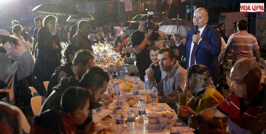 2 MAHALLEDE 5 BİN KİŞİYE İFTAR