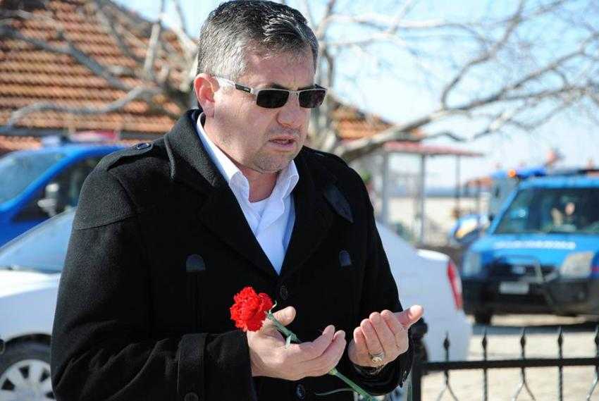 TARİHE ALTIN HARFLERLE ÇANAKKALE GEÇİLMEZ YAZDIK