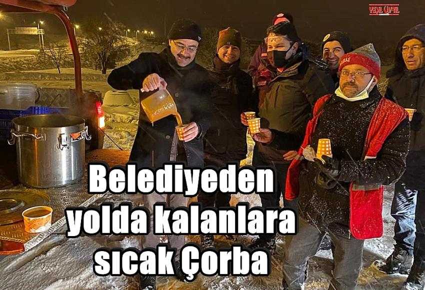 BELEDİYE VE KIZILAY SICAK ÇORBA DAĞITTI