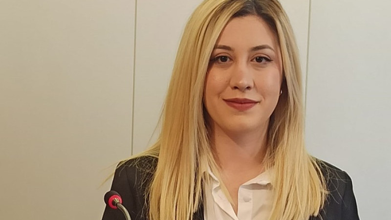 ÇİVRİLLİ AVUKAT ADAY ADAYLIĞINI AÇIKLADI