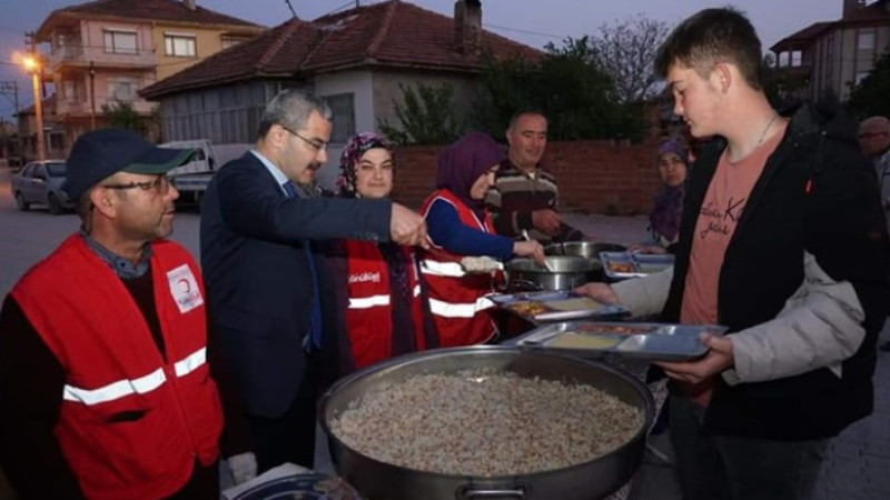 GELENEK YAŞATILACAK RAMAZAN SOFRALARI BİNLERCE KİŞİYİ AĞIRLAYACAK