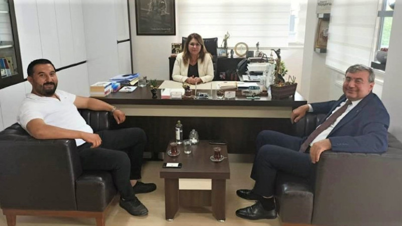 BİRBİRİMİZE KÜSMEYE, DARILMAYA HAKKIMIZ YOK