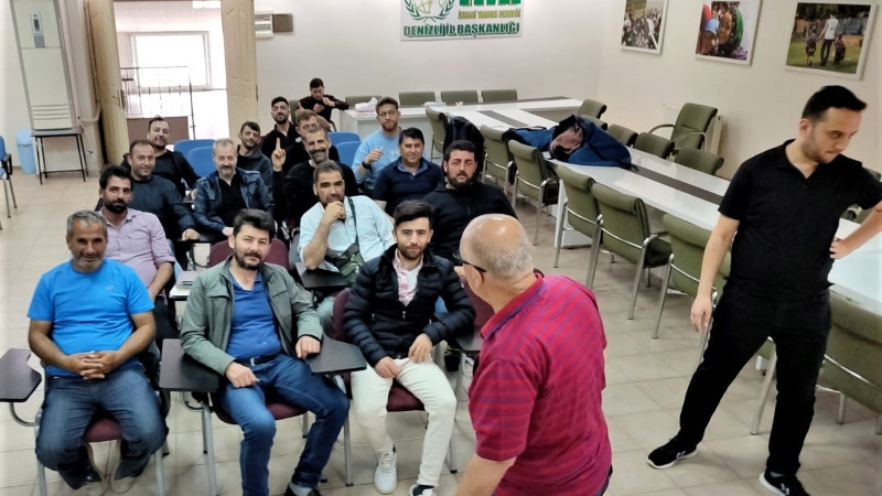 GÖNÜLLÜ 21 KİŞİYE İLK YARDIM EĞİTİMİ VERİLDİ