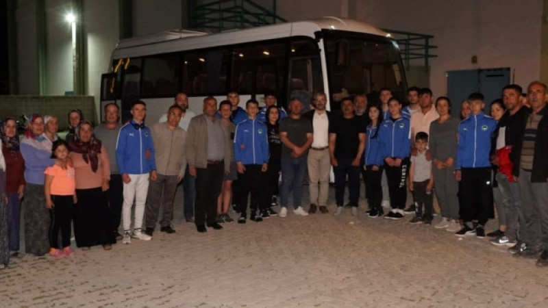 ÇİVRİLİN DEMİR BİLEKLERİ MADALYA İÇİN YOLA ÇIKTI