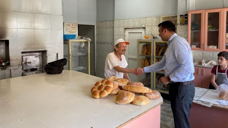 KAYMAKAM ESNAF ZİYARETLERİNE DEVAM EDİYOR