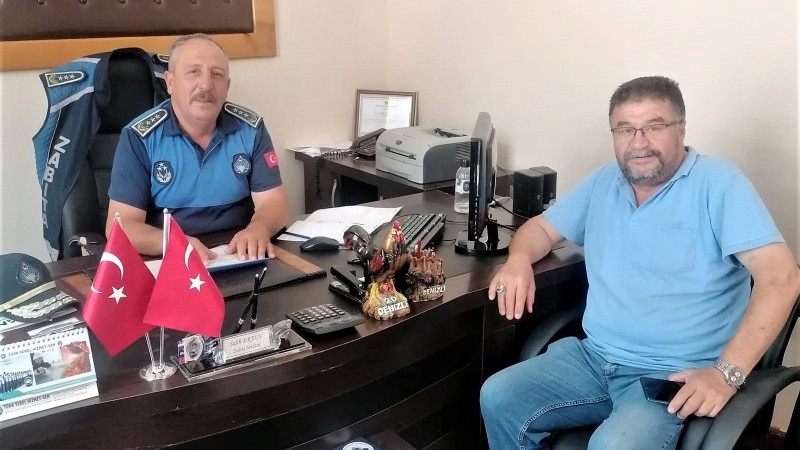 MESAİ ARKADAŞLARI İLE VEDALAŞTI EMEKLİ OLDU