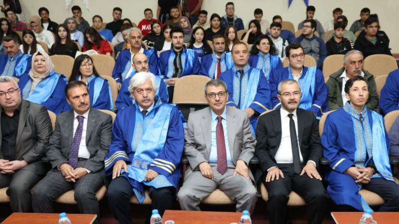 ZİRAAT FAKÜLTESİ ÖĞRENCİLERİ DERS BAŞI YAPTI
