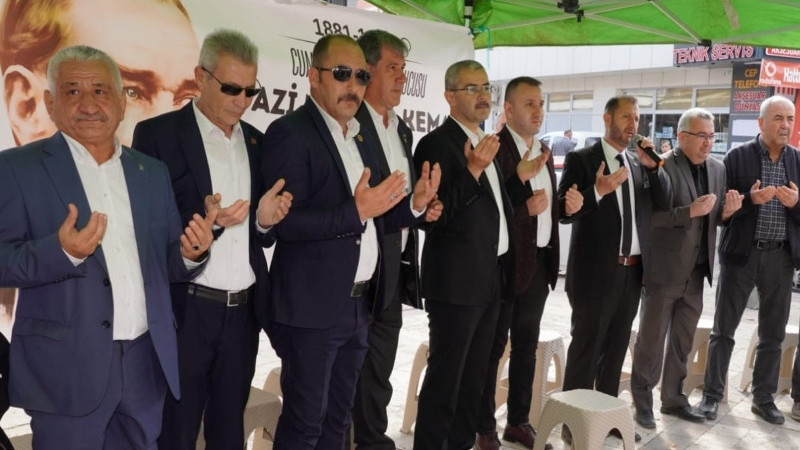 RUHLARI İÇİN DUA EDİLDİ LOKMA DÖKÜLDÜ