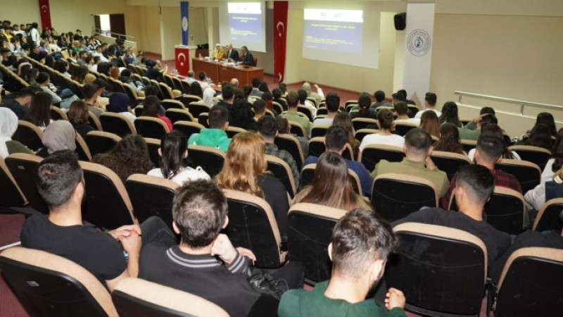 ATASAY KAMER MYO’DA PANEL DÜZENLENDİ
