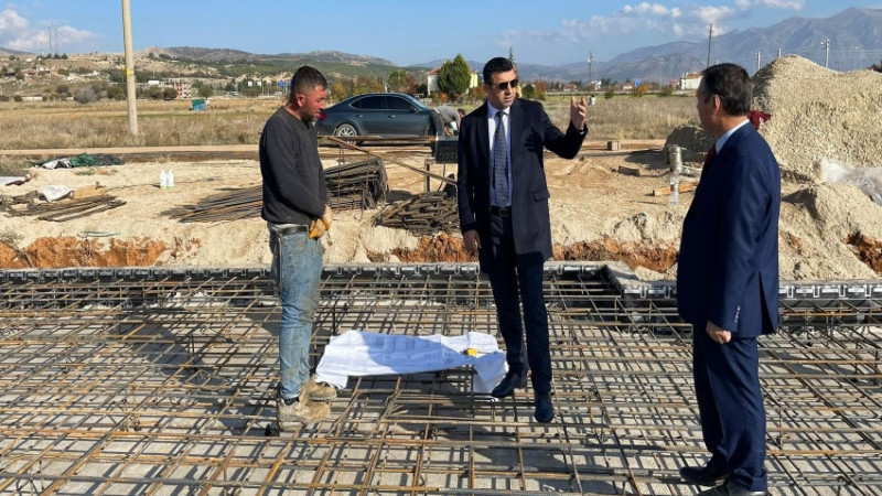 KAYMAKAM ANAOKULU İNŞAATINDA İNCELEME YAPTI