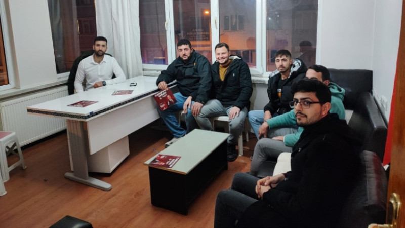 GENÇ VE KÖKLÜ BİR PARTİYİZ ADAYLARIMIZ VAR