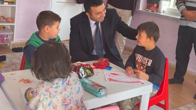 KAYMAKAM KÖY YAŞAM MERKEZİNİ ZİYARET ETTİ