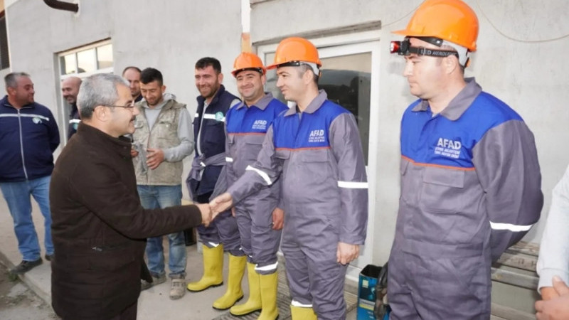 ÇİVRİL BELEDİYESİ AFAD'A YARDIMCI OLACAK BİRİM KURDU