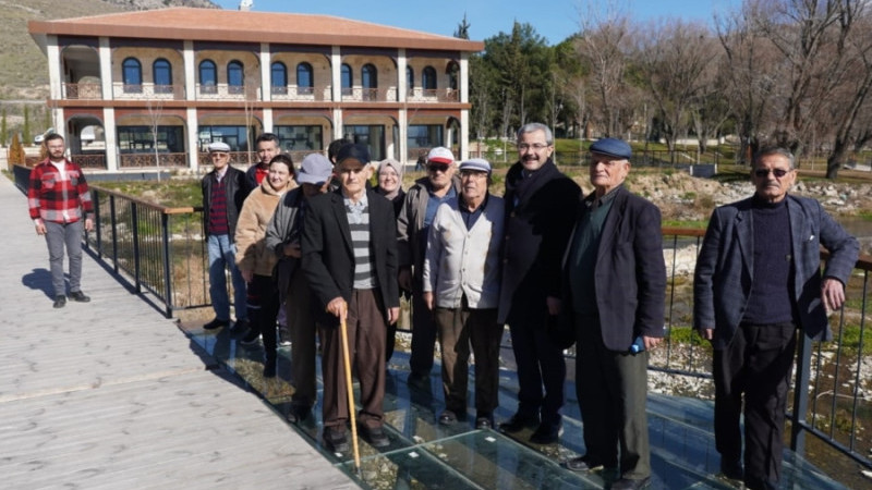 ÇİVRİL MİLLET BAHÇESİ İLK MİSAFİRLERİNİ AĞIRLADI