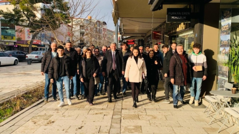 KUTLU YÜRÜYÜŞÜMÜZ BÜYÜYEREK DEVAM EDİYOR