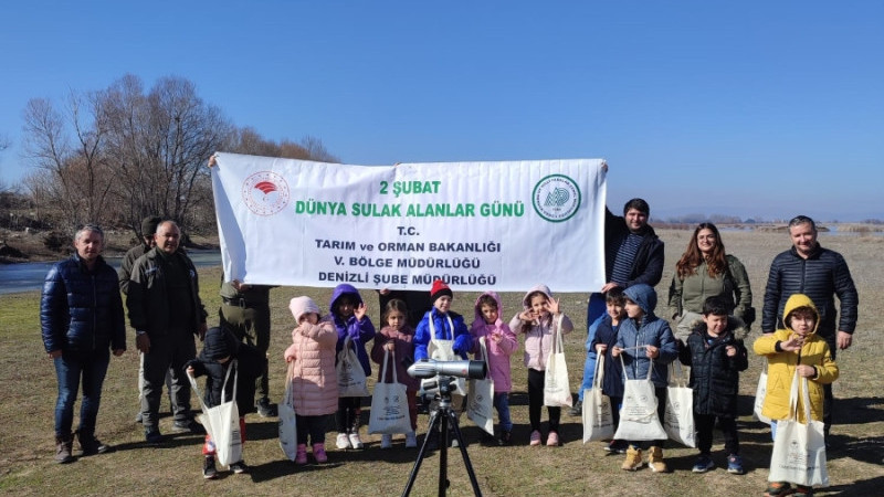ANAOKULU ÖĞRENCİLERİ KUŞ GÖZLEMİ YAPTI