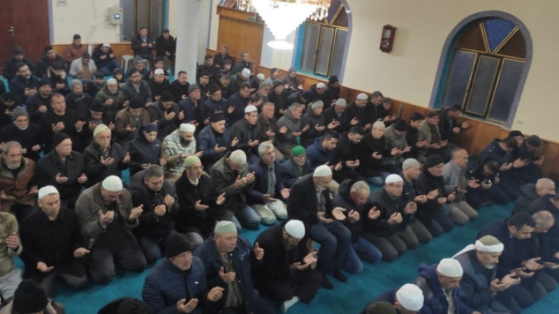 ÇİVRİL DEPREM ŞEHİTLERİNİ UNUTMADI