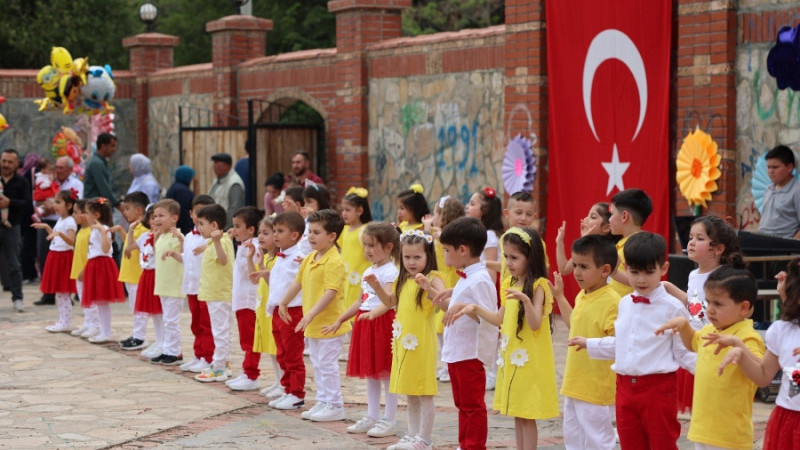 ALİ KAMEROĞLU ANAOKULUNDAN ÖZEL VE ANLAMLI 23 NİSAN KUTLAMASI