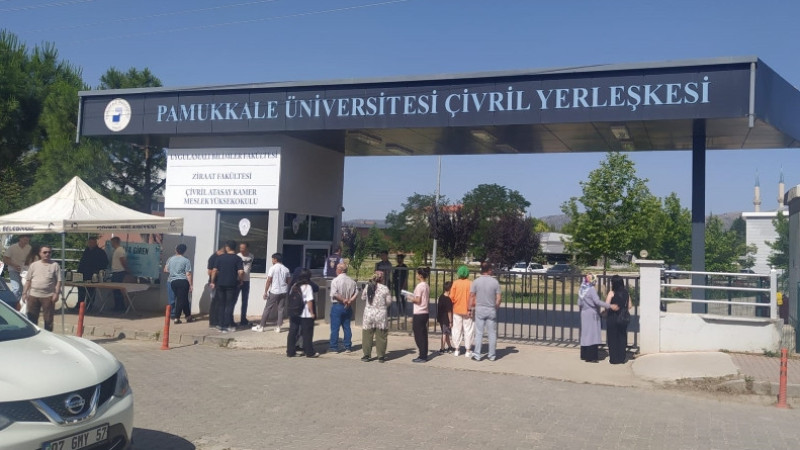 ÇİVRİLLİ GENÇLER İYİ BİR GELECEK İÇİN TER DÖKTÜ
