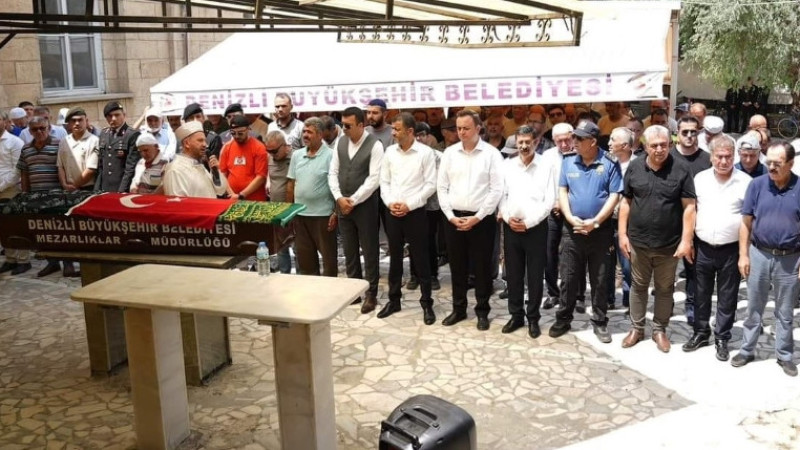 ÇİVRİLLİ ŞEHİTİN ANNESİ RAZİYE BAYAR VEFAT ETTİ