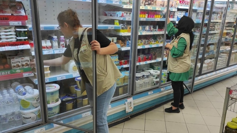ÇİVRİL'DE ETİKET VE FİYAT DENETİMİ YAPILDI