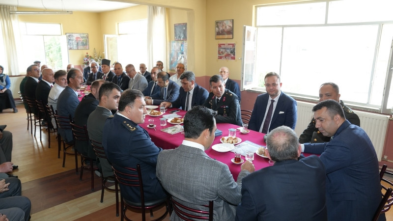 GAZİLER GÜNÜ DÜZENLENEN ETKİNLİKLERLE ÇİVRİL'DE KUTLANDI