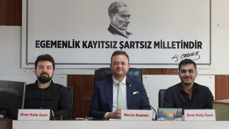 BAŞKAN SEMİH DERE 