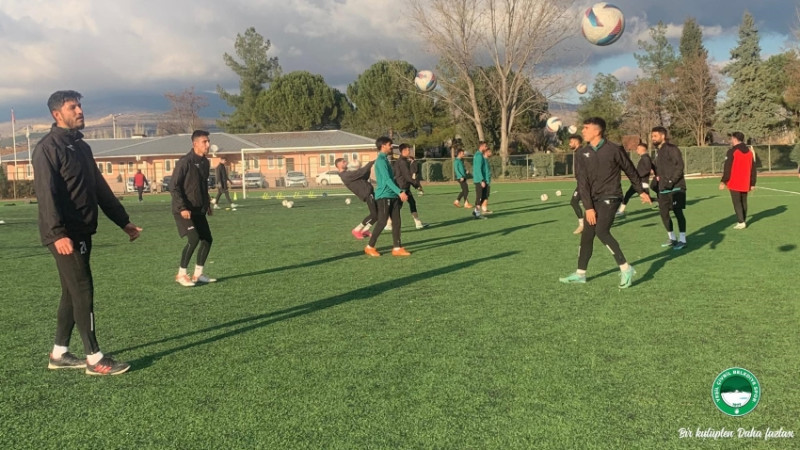 YEŞİL ÇİVRİL BELEDİYESPOR'DA HEDEF 3.LİG