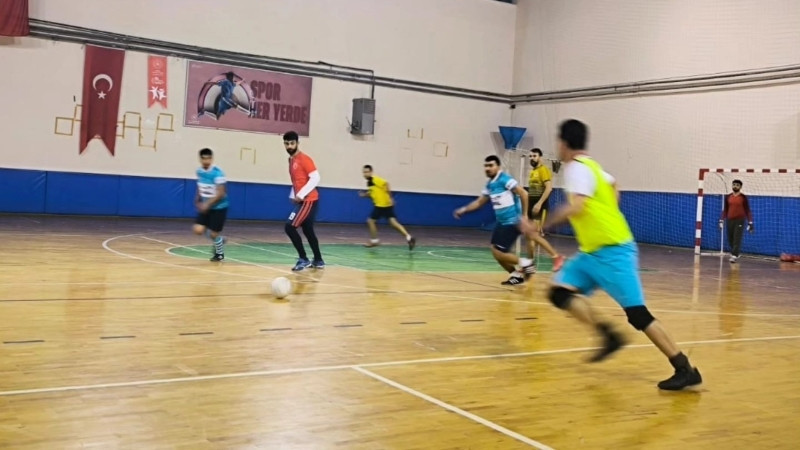 ÇİVRİL KAYMAKAMLIK FUTSAL TURNUVASI BAŞLADI
