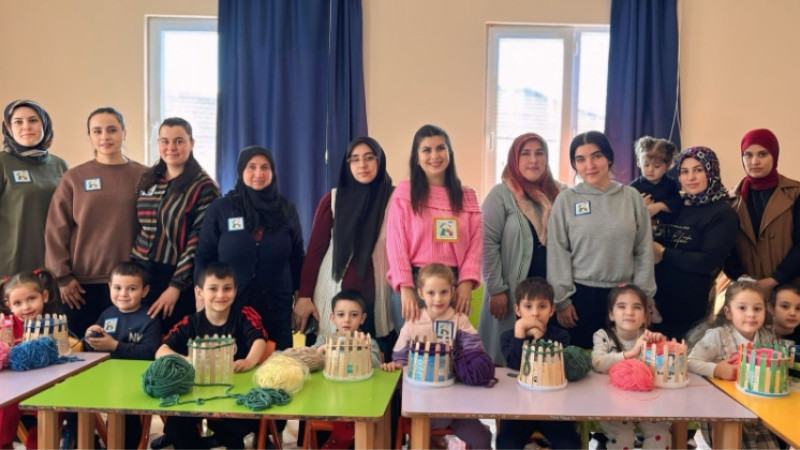 ÇİVRİLLİ ÖĞRENCİLER DEPREMZEDE ÖĞRENCİLERE ATKI BERE YOLLADI