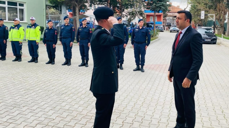ÇİVRİL KAYMAKAMI BAYRAM’DA GÖREV YAPAN PERSONELE TEŞEKKÜR ETTİ