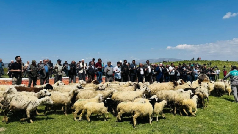 SÖKMEN'LİLER GELENEKSEL YAĞMUR DUASINDA BİR ARAYA GELDİ