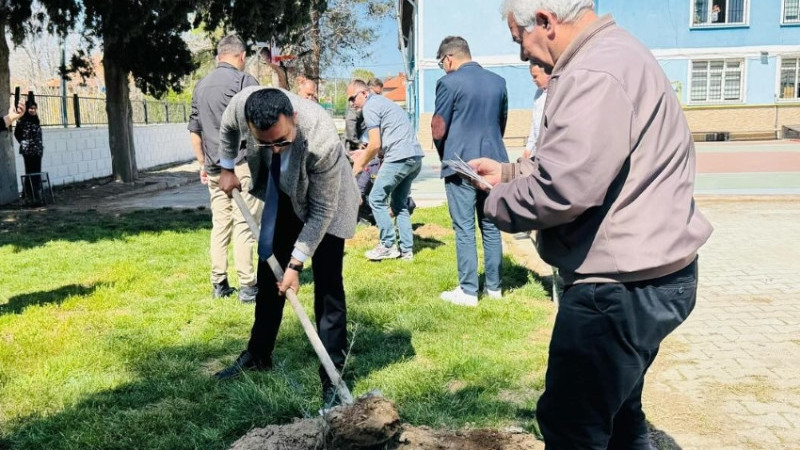 ÇİVRİL'DE NEVRUZ BAYRAMI KUTLANDI