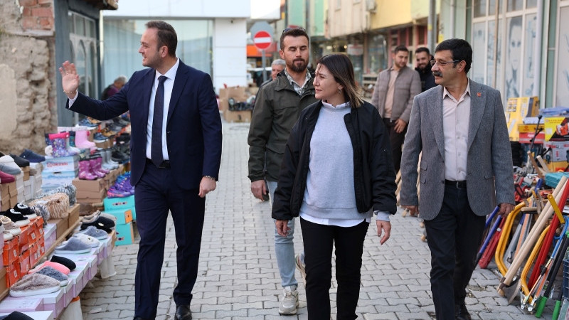 CHP İlçe Örgütü Saha Çalışması ile Esnaf Ziyareti Yaptı