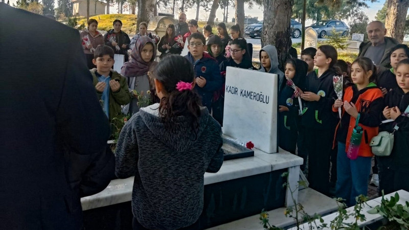 Kadir Kameroğlu'na ÇEVAK Öğrencilerinden Büyük Vefa 