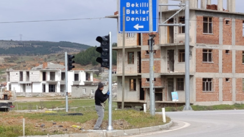 Çivril İğdir Kavşağına Sinyalizasyon Kuruldu