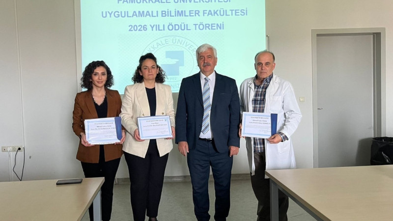 PAÜ Çivril’de Akademik Başarıya Plaketli Takdir