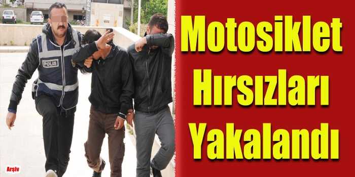 POLİSİ GÖRÜNCE MOTORLARI BIRAKIP KAÇTILAR