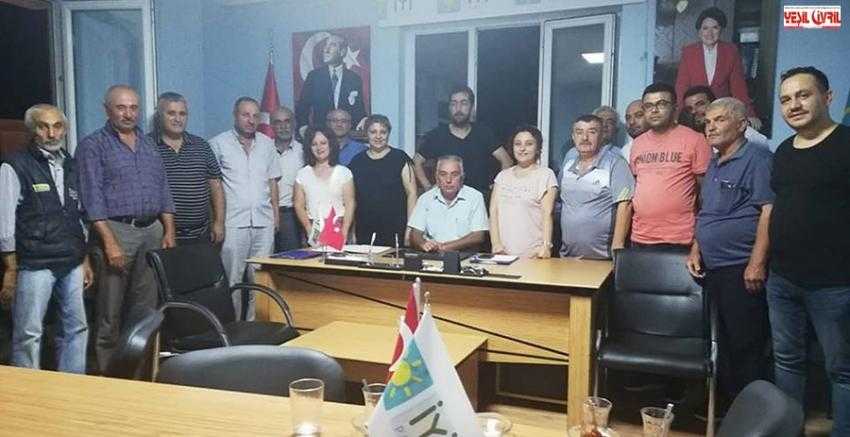PARTİ YÖNETİMİ İSTİFA ETTİ!