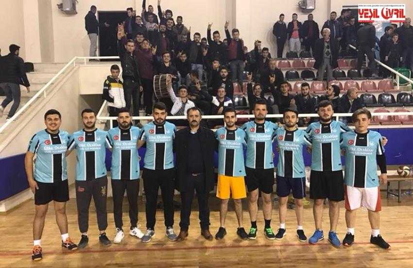 ÜLKÜCÜ GENÇLER TURNUVAYA DAMGA VURDU