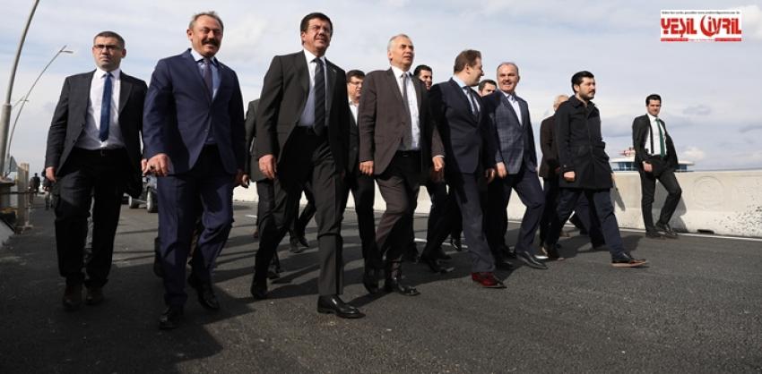 ÜÇGEN KÖPRÜLÜ KAVŞAKLARI'NDA İZMİR-ANTALYA GİDİŞ İSTİKAMETİ AÇILIYOR