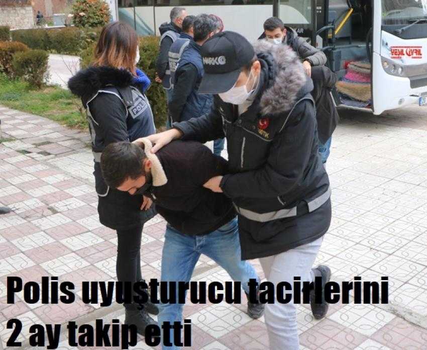 ÖZEL HAREKÂT VE NARKOTİK TİMLERİ İLE UYUŞTURUCU BASKINI
