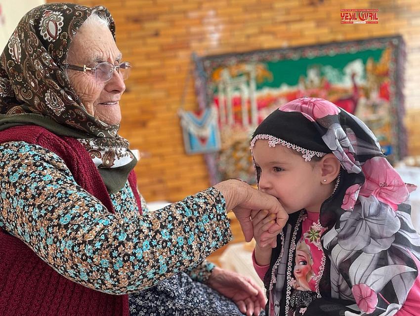 YAŞLILARA ÖZEL ETKİNLİK DÜZENLEDİLER